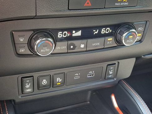 Used 2023 Nissan Frontier PRO-4X w/ Pro Convenience Package AWD/4WD image 15