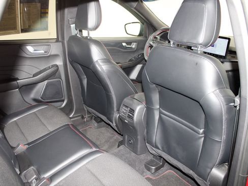 Used 2023 Ford Escape ST-Line w/ Tech Pack #1 FWD image 31