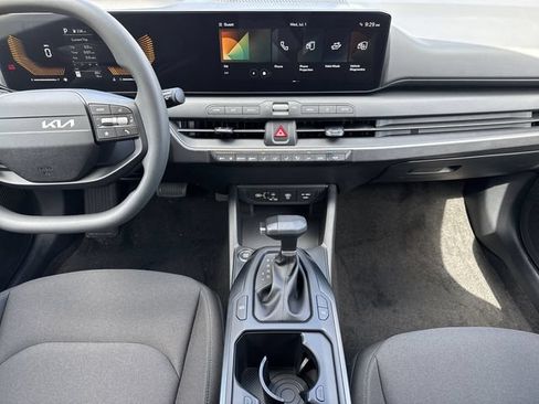 New 2026 Kia K4 FWD image 14