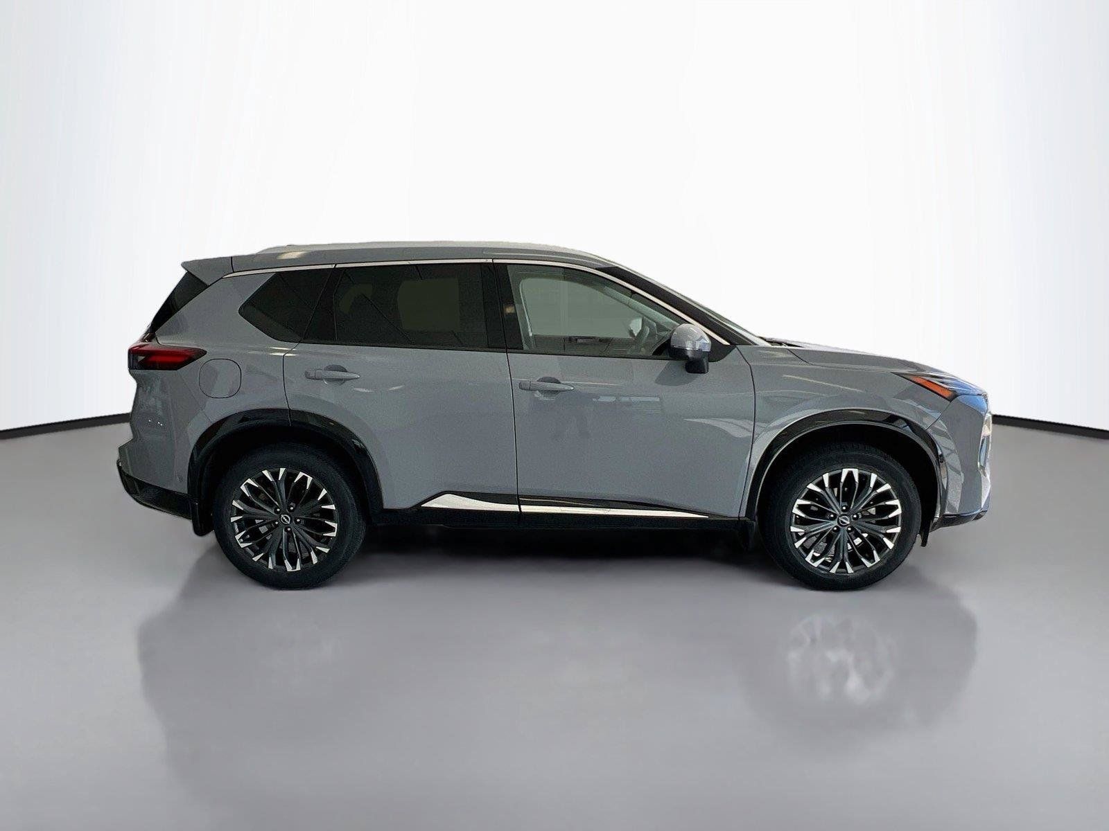 Used 2024 Nissan Rogue Platinum w/ Platinum Premium Package AWD/4WD image 16