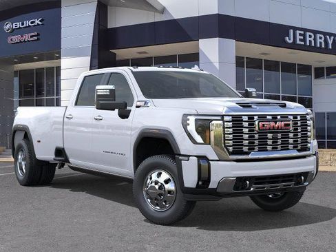 New 2026 GMC Sierra 3500 Denali w/ Denali Reserve Package image 31
