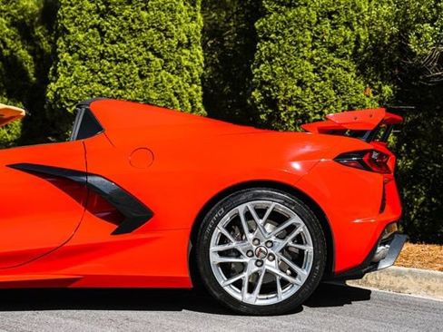 Used 2024 Chevrolet Corvette Stingray Premium Conv w/ Z51 Performance Package RWD image 11