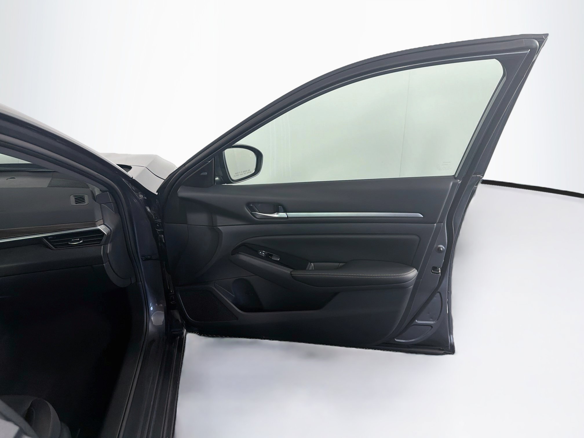 Used 2023 Nissan Altima 2.5 SV FWD image 32