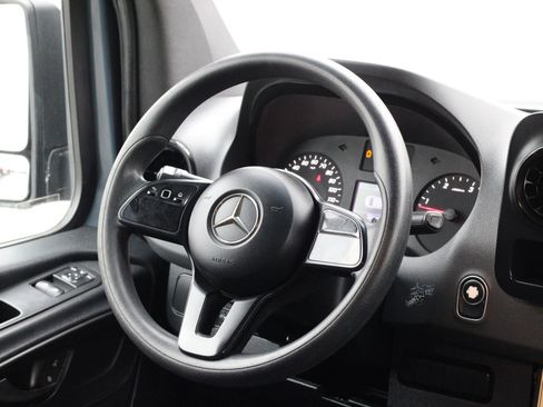Used 2019 Mercedes-Benz Sprinter 144 image 14