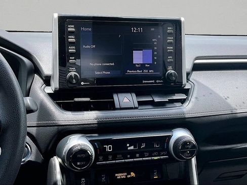 Certified 2019 Toyota RAV4 XLE w/ Convenience Package FWD image 12