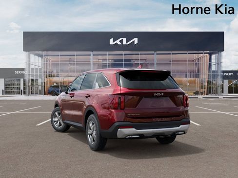 New 2025 Kia Sorento LX image 4