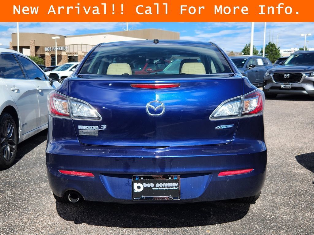 Used 2012 MAZDA MAZDA3 i Grand Touring w/ Tech Pkg FWD image 6