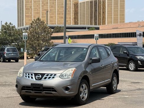 Used 2012 Nissan Rogue S FWD image 4
