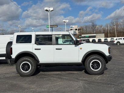 New 2025 Ford Bronco Badlands w/ Sasquatch Package
