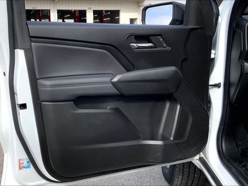 Used 2024 Chevrolet Colorado LT w/ LT Convenience Package image 20