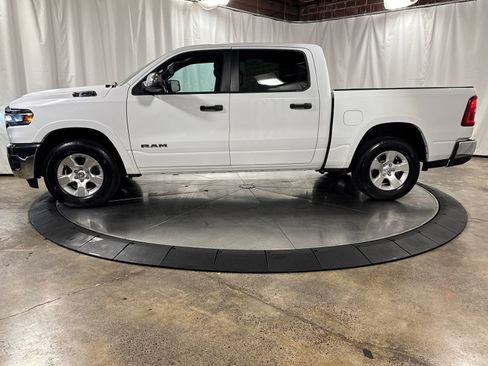 Used 2025 RAM 1500 Big Horn AWD/4WD image 8