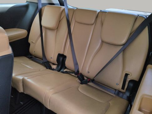 Certified 2023 Kia Carnival LX FWD image 17