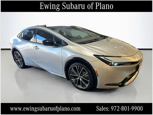 Used 2024 Toyota Prius XLE FWD image 1