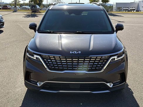 Used 2024 Kia Carnival SX Prestige image 10