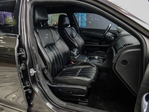 Used 2021 Chrysler 300 S RWD image 40