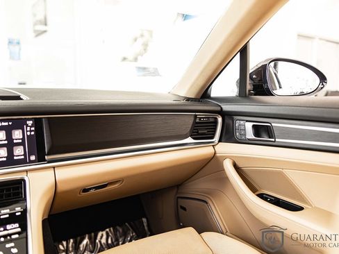Used 2023 Porsche Panamera 4 Platinum Edition w/ Assistance Package AWD/4WD image 39