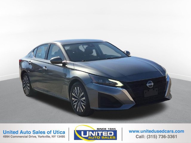 Used 2023 Nissan Altima 2.5 SV FWD image 1