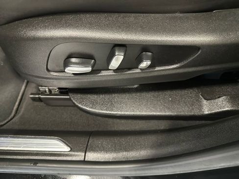 Used 2020 Cadillac XT5 Sportv image 30