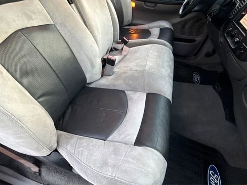 Used 2001 Ford F150 Lightning RWD image 18