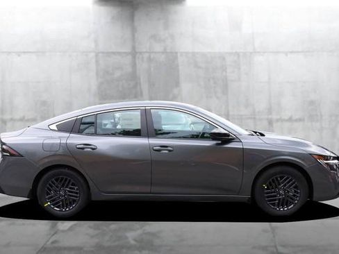 New 2026 Nissan Sentra SV w/ SV Convenience Package FWD image 5