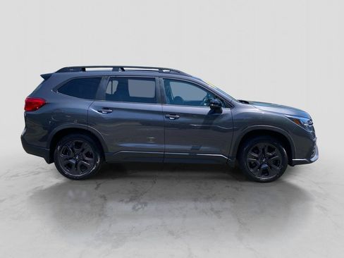 Used 2023 Subaru Ascent Onyx Edition AWD/4WD image 8