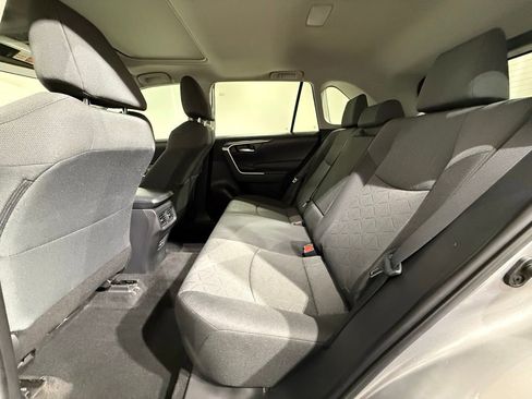 Certified 2022 Toyota RAV4 XLE w/ Convenience Package image 20