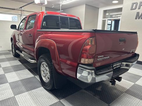Used 2005 Toyota Tacoma PreRunner image 12