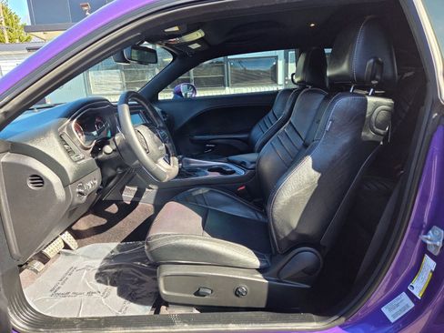 Used 2016 Dodge Challenger SRT Hellcat image 12