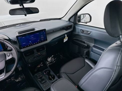 New 2026 Ford Maverick Lariat w/ Black Appearance Package image 24