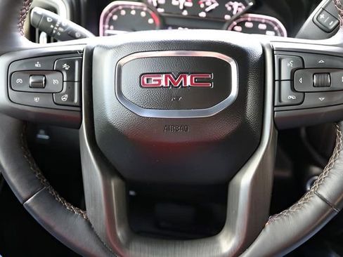 Used 2022 GMC Sierra 2500 AT4 w/ AT4 Preferred Package image 22