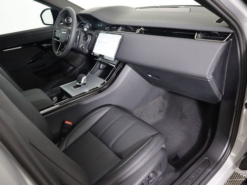 Used 2025 Land Rover Range Rover Evoque S AWD/4WD image 18