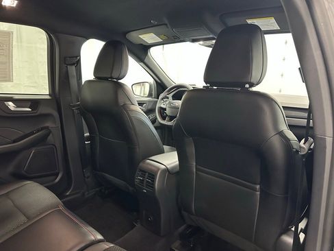 Used 2025 Ford Escape ST-Line image 49