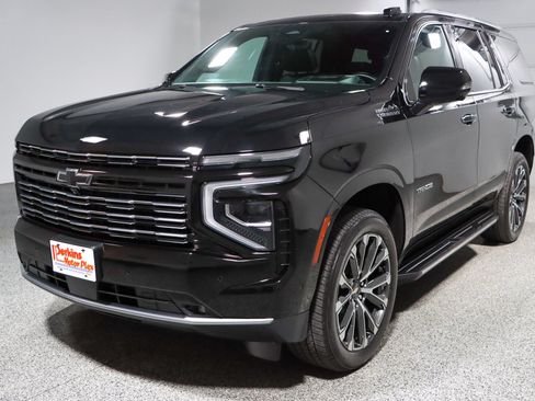 Used 2025 Chevrolet Tahoe High Country w/ Sun And Tow Package AWD/4WD image 38