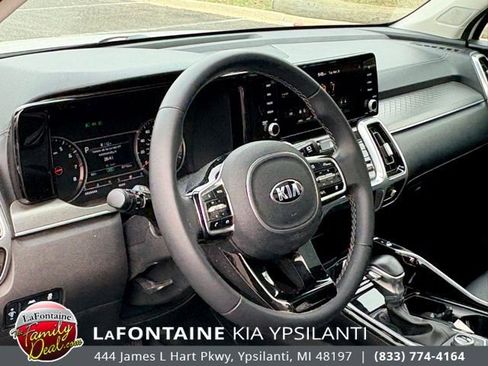 Used 2021 Kia Sorento SX image 13