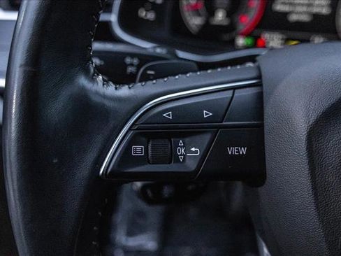 Used 2019 Audi Q8 Prestige image 14