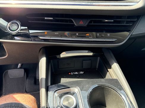 Used 2024 Buick Envision Preferred AWD/4WD image 24