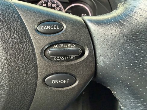 Used 2011 Nissan Altima 2.5 SL w/ Technology Pkg FWD image 28