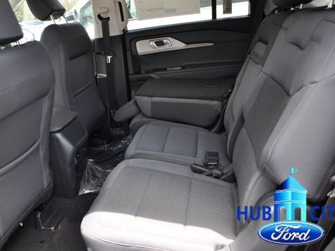 New 2026 Ford Explorer Active RWD image 11