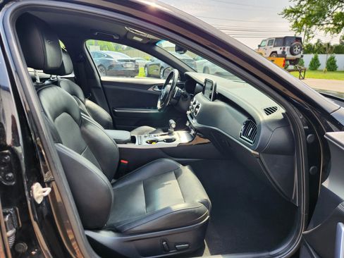 Used 2019 Kia Stinger GT image 38