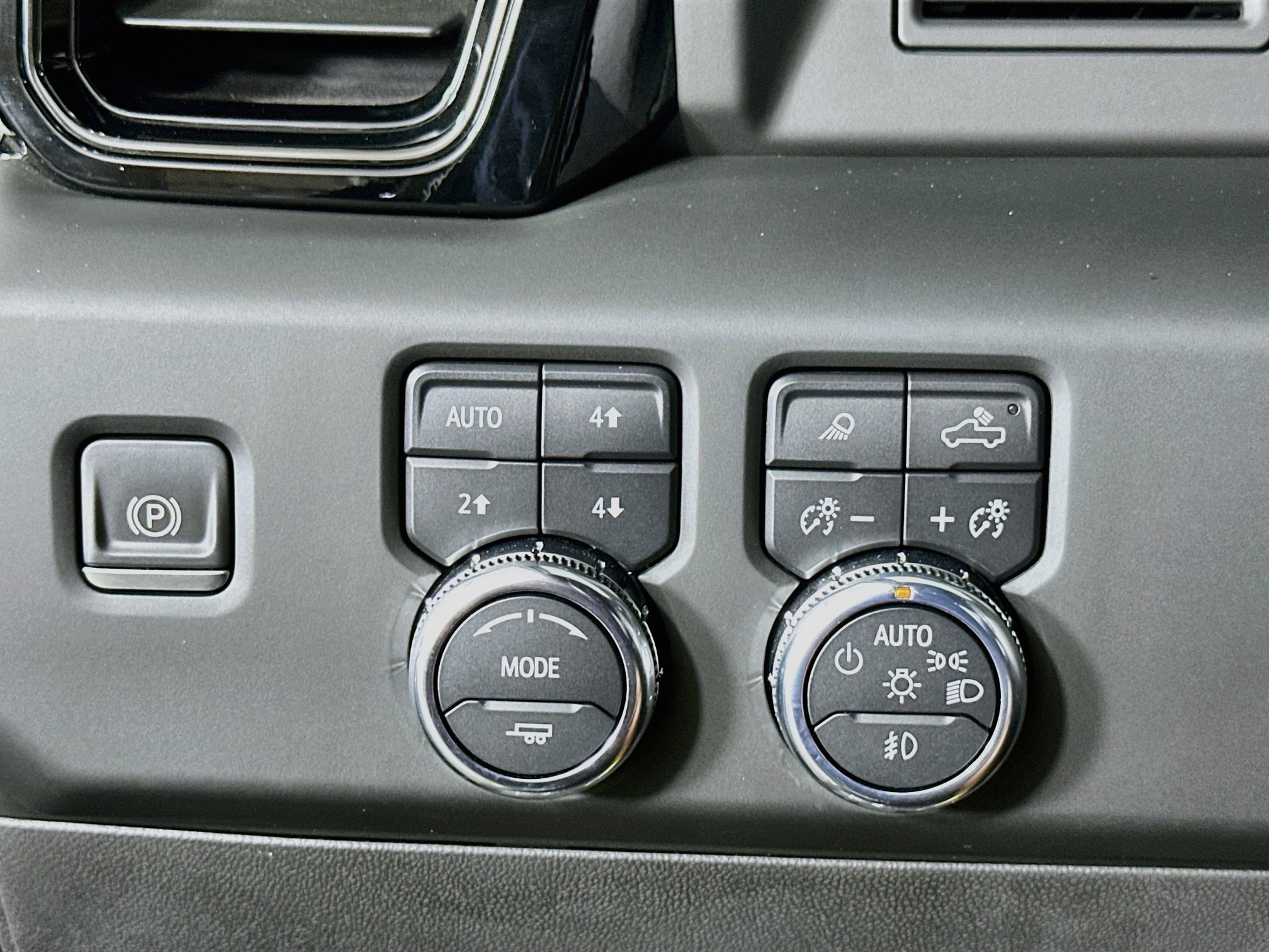 Used 2023 GMC Sierra 1500 AT4 w/ AT4 Preferred Package AWD/4WD image 17