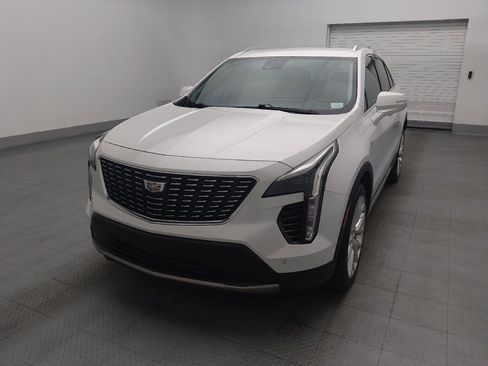 Used 2021 Cadillac XT4 Premium Luxury w/ Cold Weather Package FWD image 15