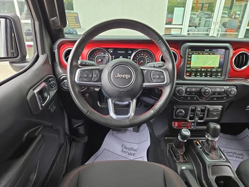 Used 2022 Jeep Gladiator Rubicon w/ LED Lighting Group AWD/4WD image 18