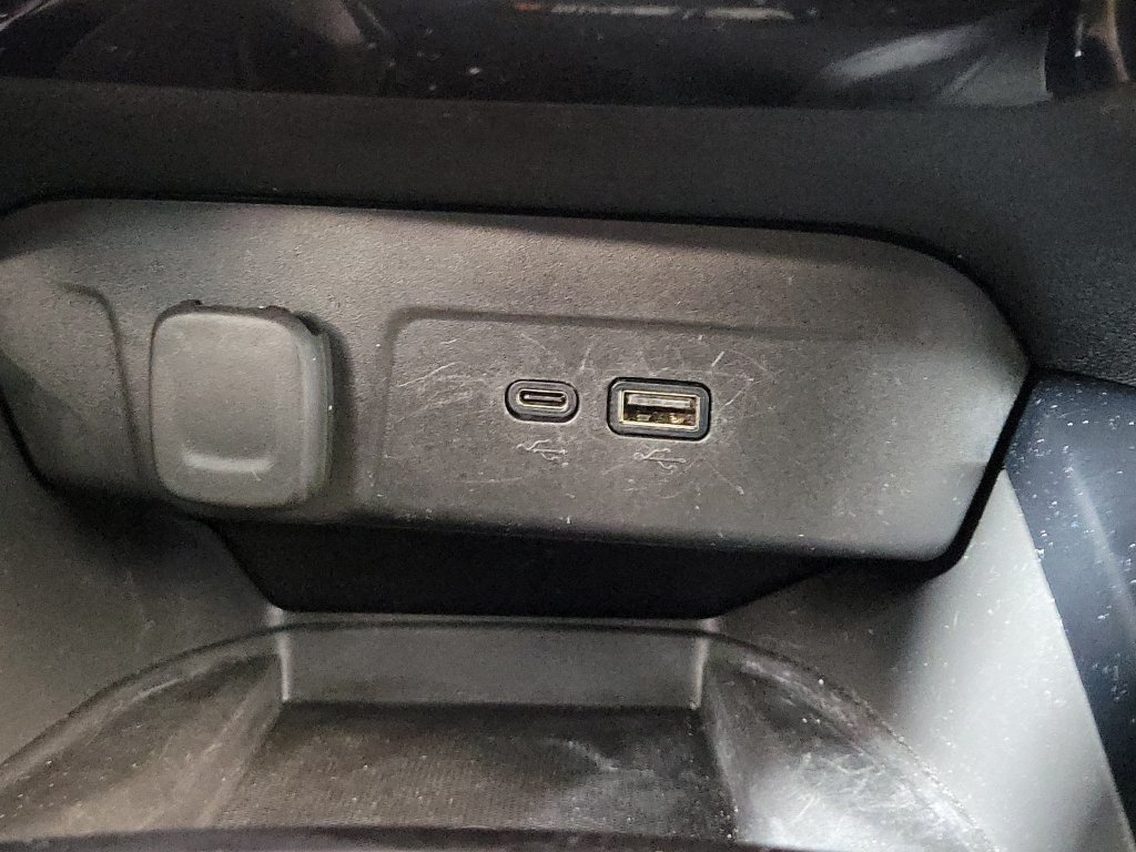 Used 2024 Chevrolet Trax ACTIV w/ Sunroof Package FWD image 22