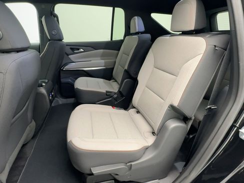 New 2026 Chevrolet Traverse LT image 15