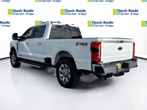 Used 2023 Ford F250 Lariat w/ Chrome Package image 5