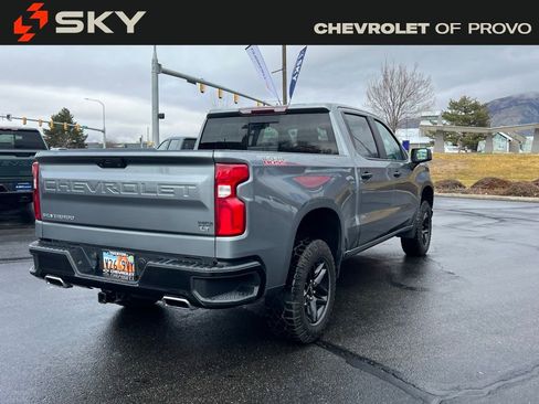 Used 2020 Chevrolet Silverado 1500 LT Trail Boss image 7