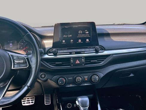 Used 2021 Kia Forte GT-Line w/ GT-Line Premium Package FWD image 7