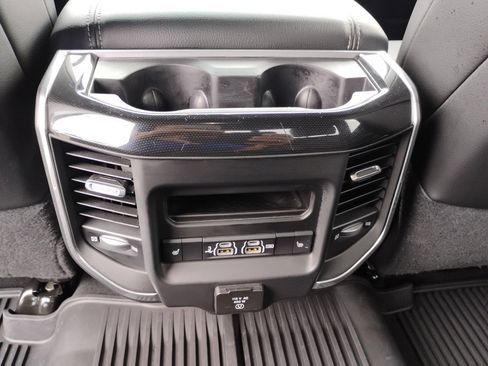 Used 2020 RAM 3500 Laramie image 21