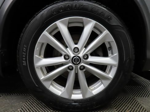 Used 2019 Nissan Rogue Sport SV image 8