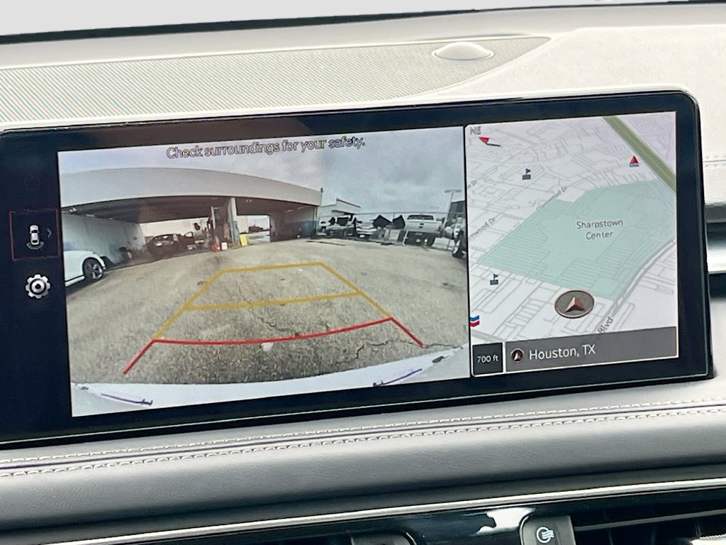 Used 2022 Genesis G70 2.0T RWD image 14